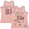 Eccezionale Raffinato Delizioso Dennis Rodman Chicago Bulls 1997/98 Swingman Sidewalk Sketch Jersey Pink